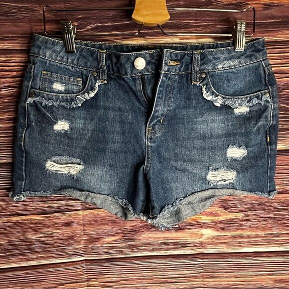 Harper Jean Shorts. Size 28. - Picture 11 of 11